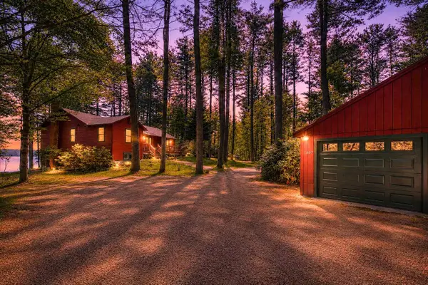 1807 Little Sunapee Road, New London, NH 03257