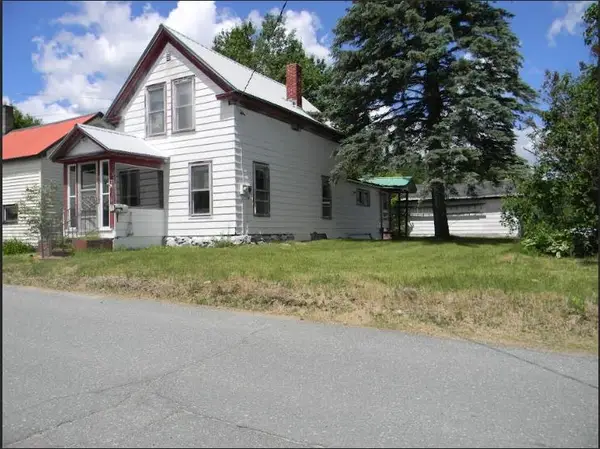 5 Cottage Street, Northumberland, NH 03582