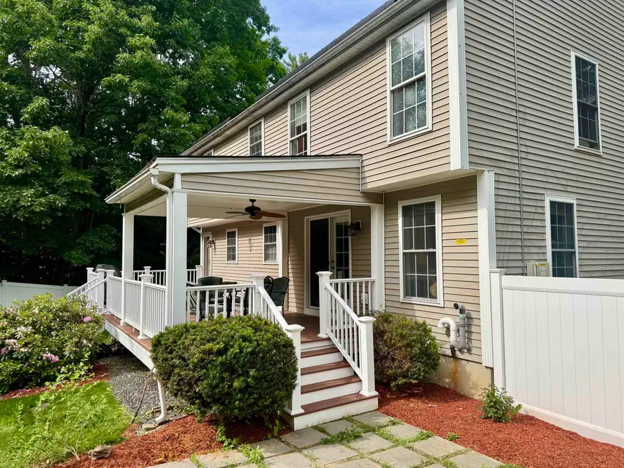 20 Lamprey Village Drive, Epping, NH 03042 - #2
