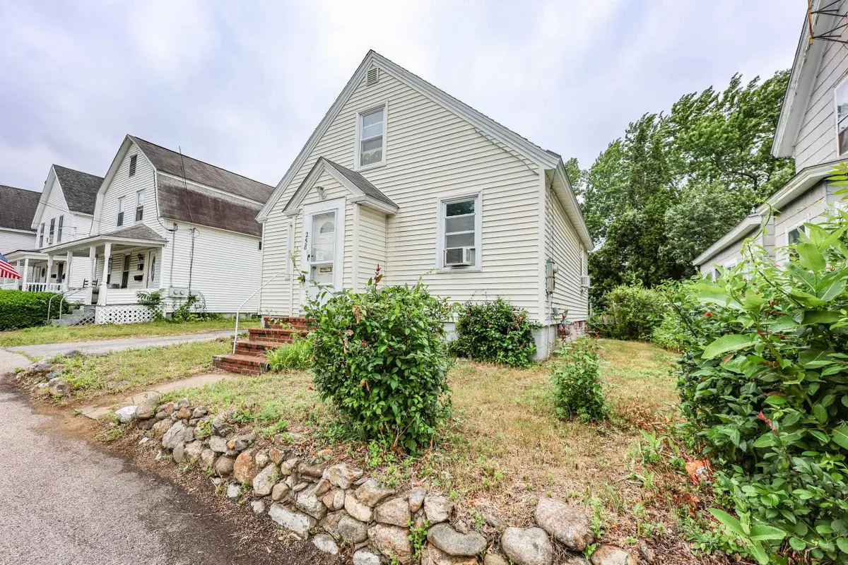 258 Belmont Street, Manchester, NH 03103 - #1