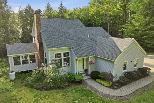 25 James Lane, Hebron, NH 03241
