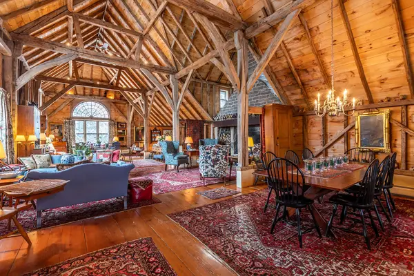 18 The Green, Woodstock, VT 05091