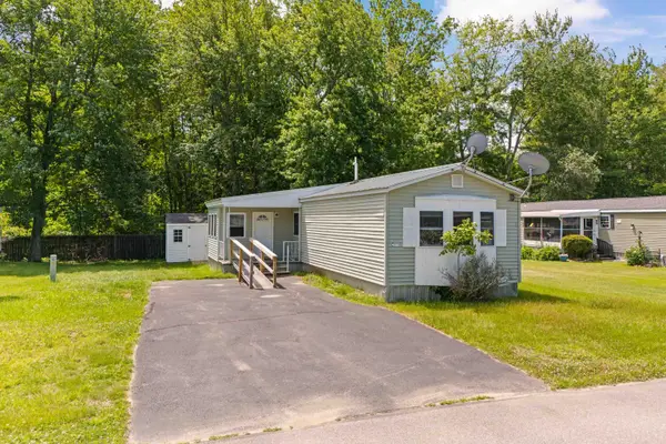 290 Calef Highway #C12, Epping, NH 03042