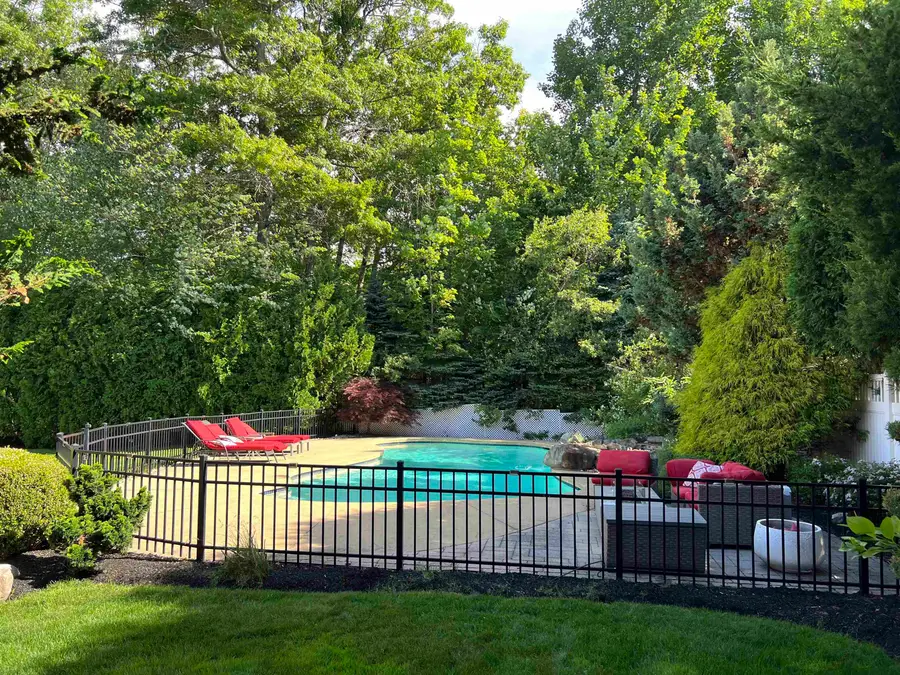9 Tennyson Drive, Manchester, NH 03104 - #2