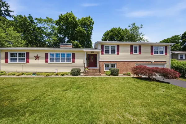 494 Laurel Street, Manchester, NH 03103