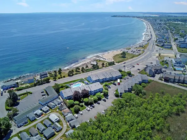 951 Ocean Boulevard, Hampton, NH 03842