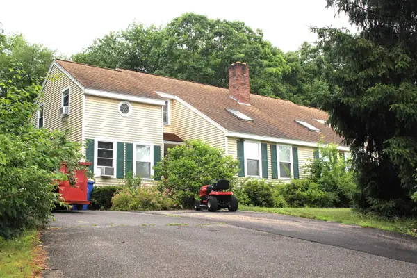 1-A Karen Lane, Londonderry, NH 03053