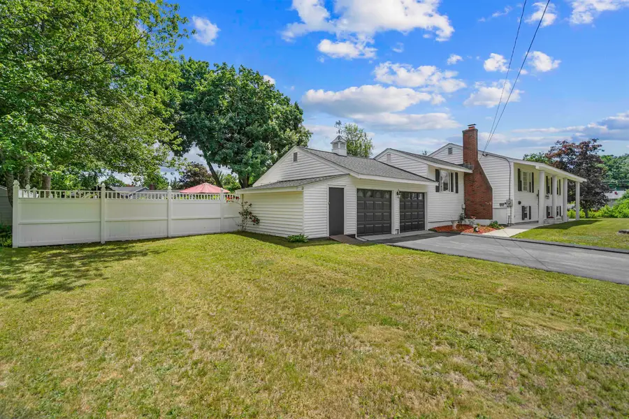 1 Birchwood Drive, Merrimack, NH 03054 - #3