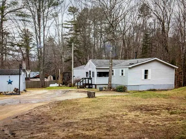 47 Gray Road, Barnstead, NH 03218
