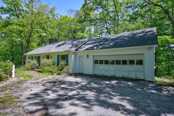 236 Birch Hill Road, Conway, NH 03860
