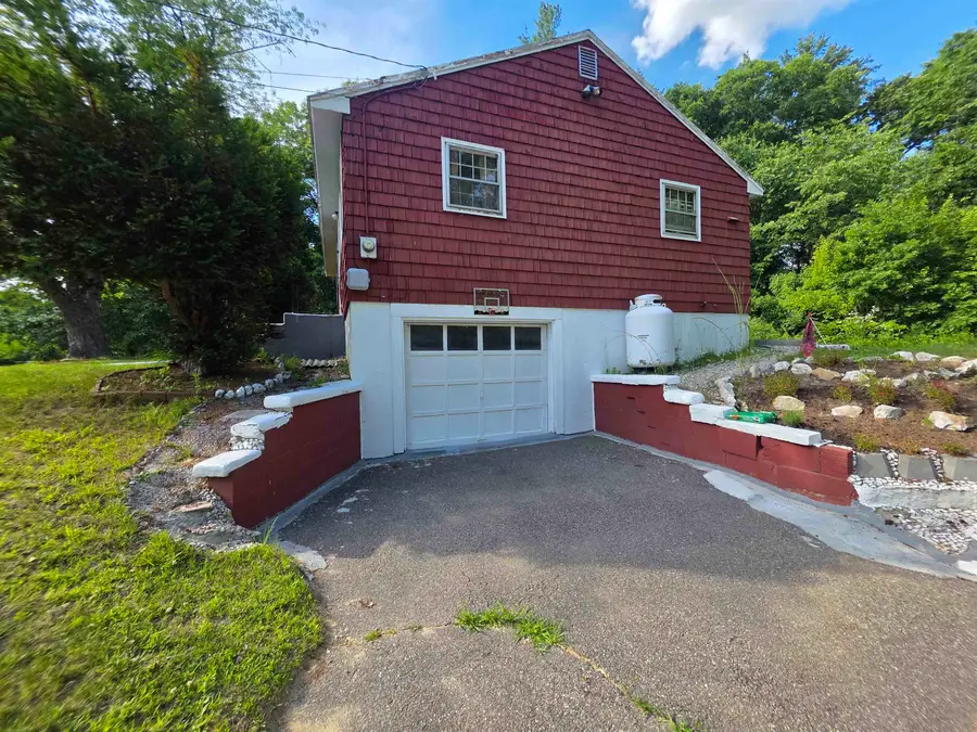 9 Louise Drive, Litchfield, NH 03052 - #2