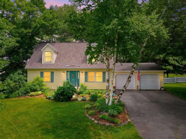 152 Cross Street, Hartford, VT 05001