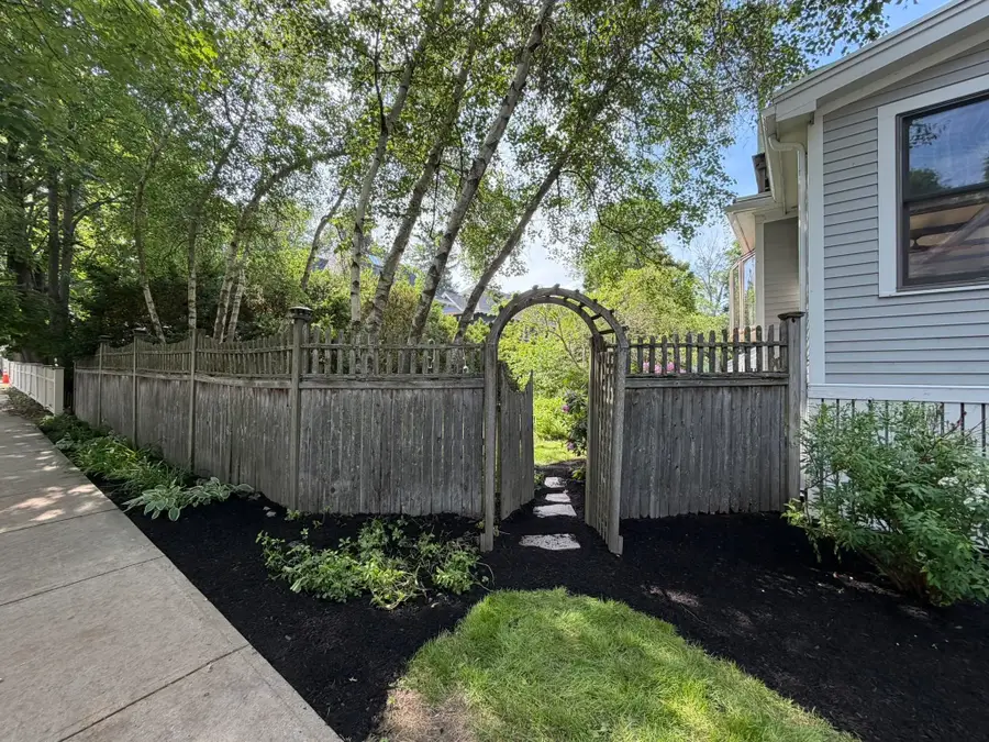 635 LINCOLN Avenue, Portsmouth, NH 03801 - #2