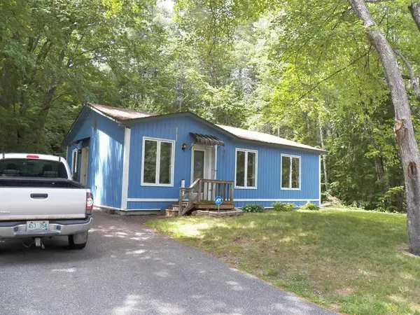 25 Woodlawn Avenue, Hillsborough, NH 03244