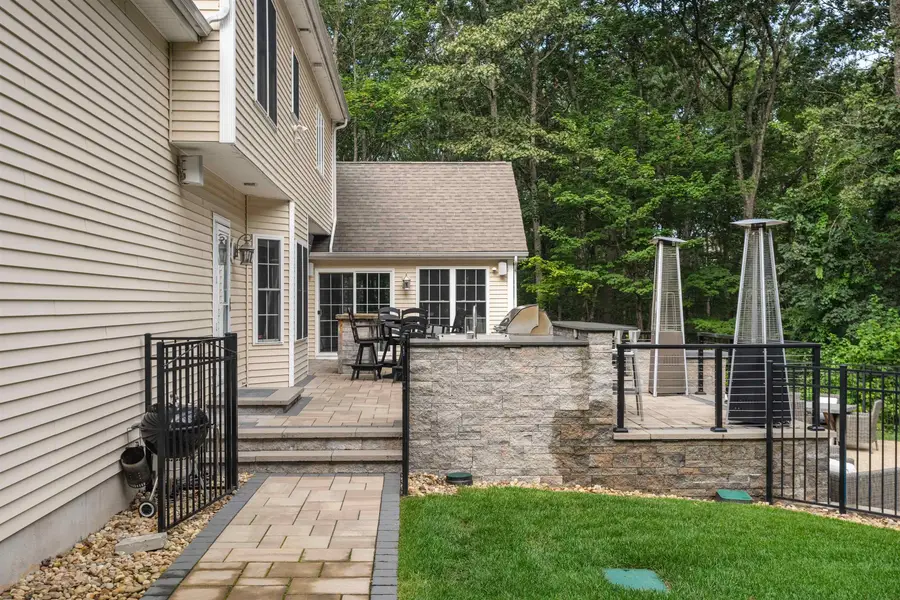 36 Northland Road, Windham, NH 03087 - #3