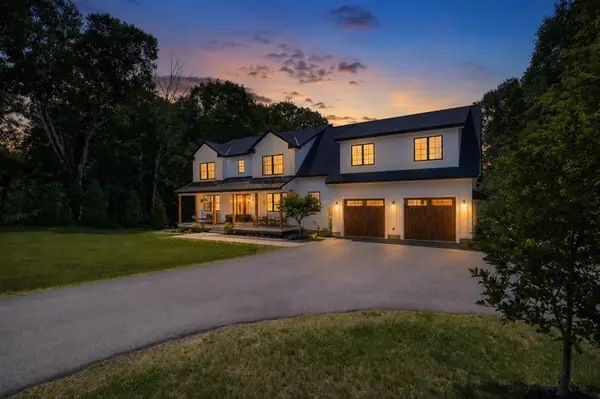 42 Old Centre Road, Deerfield, NH 03037