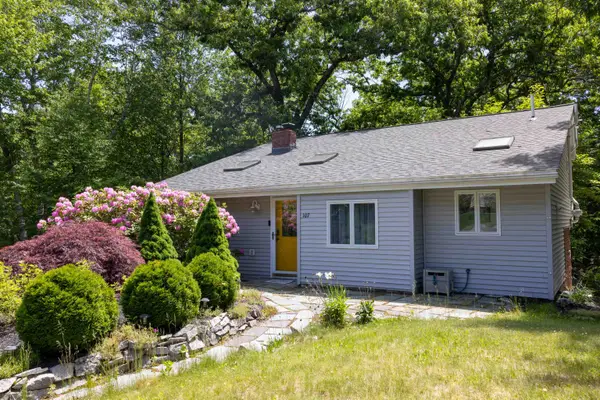 107 Hackett Hill Road, Hooksett, NH 03106