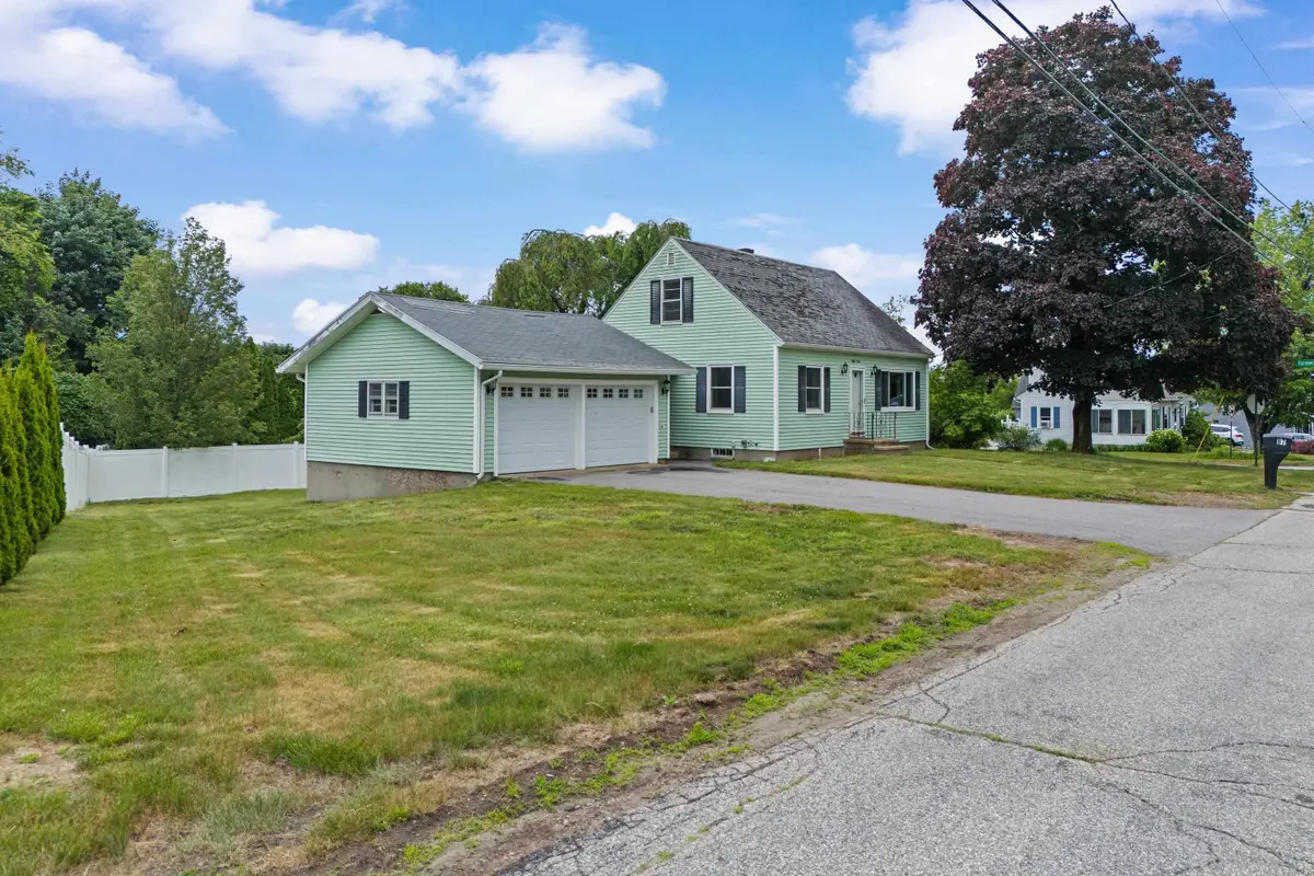 87 Broadway Avenue, Manchester, NH 03104 - #1