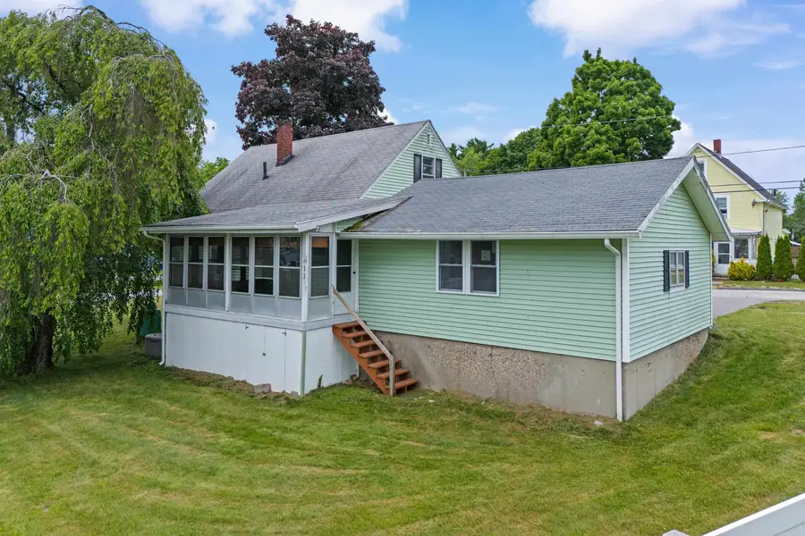 87 Broadway Avenue, Manchester, NH 03104 - #2