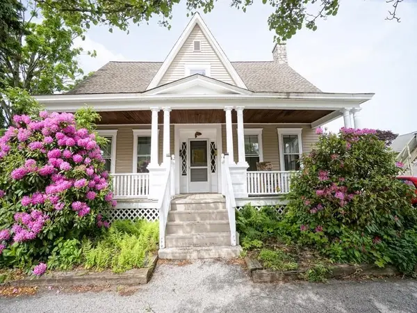 66 Ash Street, Manchester, NH 03104