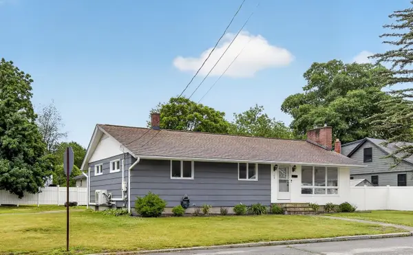 143 Highland Park Avenue, Manchester, NH 03103