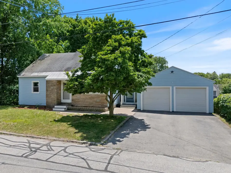 493 Laurel Street, Manchester, NH 03103 - #2