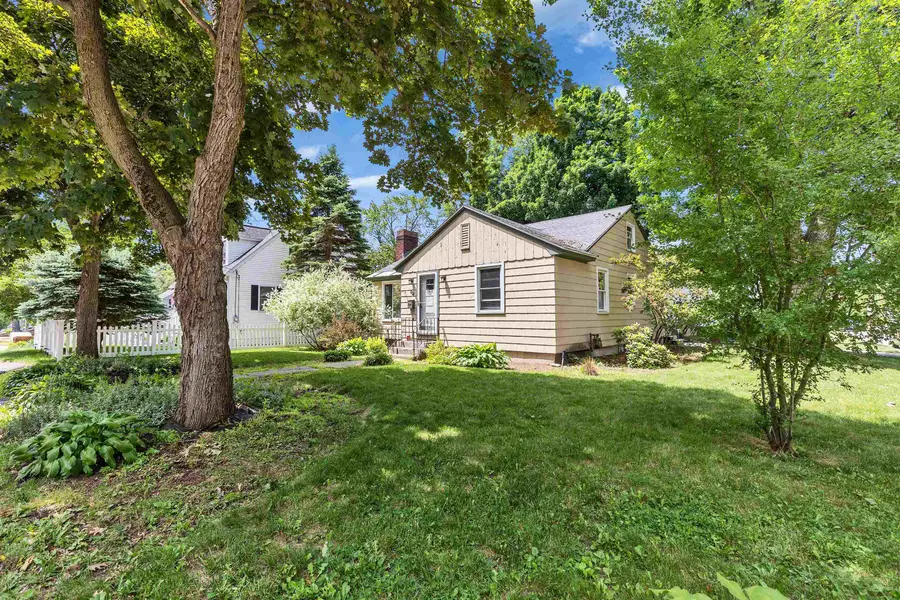 874 Belmont Street, Manchester, NH 03104 - #3