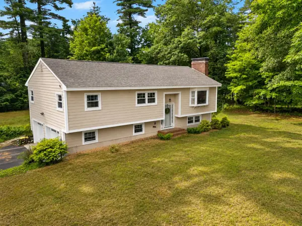 4 Rock Pond Road, Windham, NH 03087
