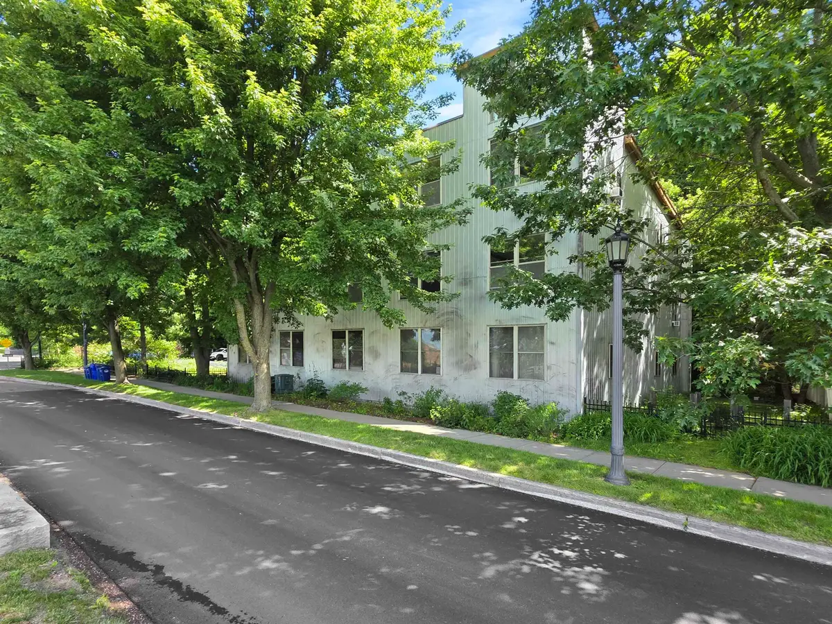 216 Lake Street # 304, Burlington, VT 05401 - #1