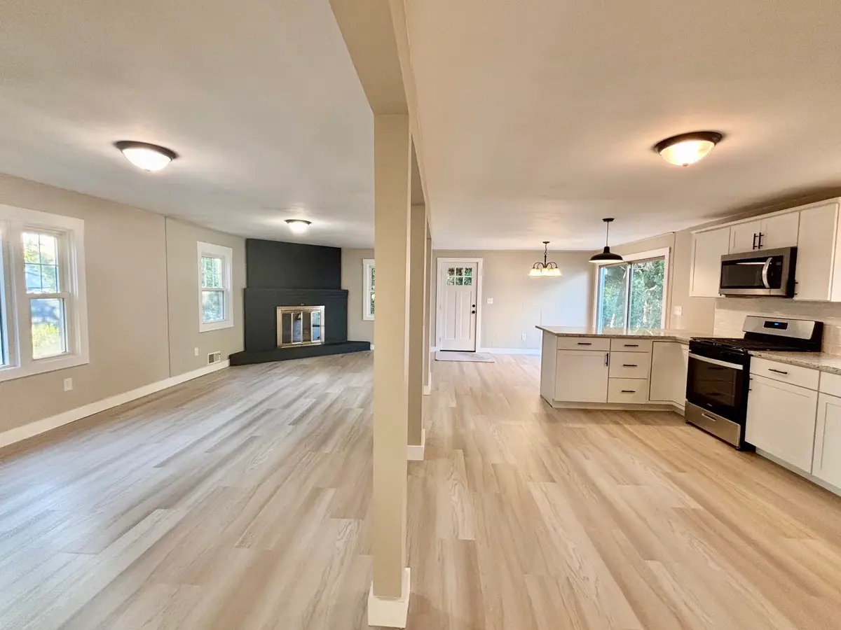 8 Cote Avenue, Nashua, NH 03060 - #1
