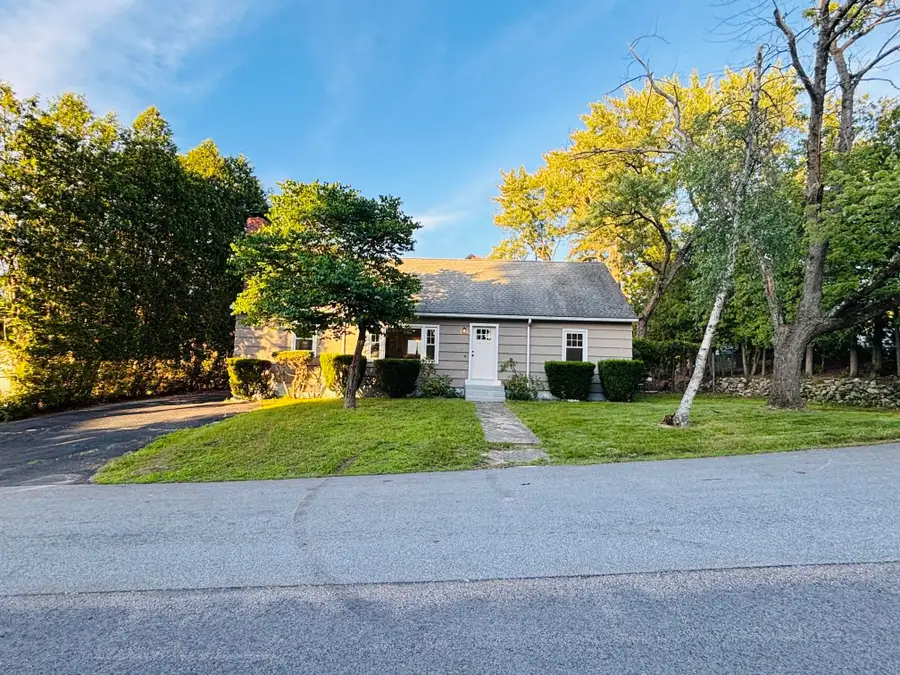 8 Cote Avenue, Nashua, NH 03060 - #3