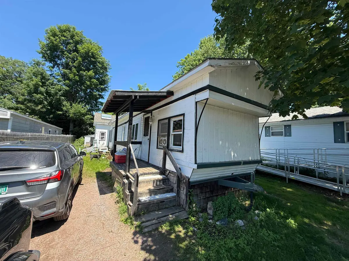64 Avenue C, Burlington, VT 05408 - #1