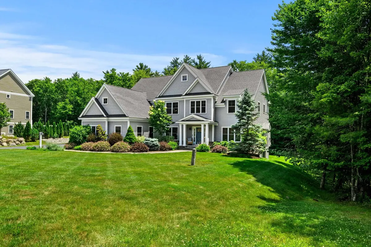 32 Settlers Court, Bedford, NH 03110 - #1