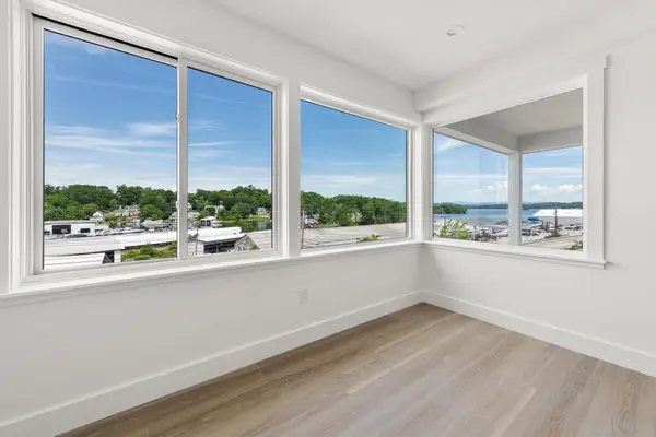 903 Union Avenue #400, Laconia, NH 03246