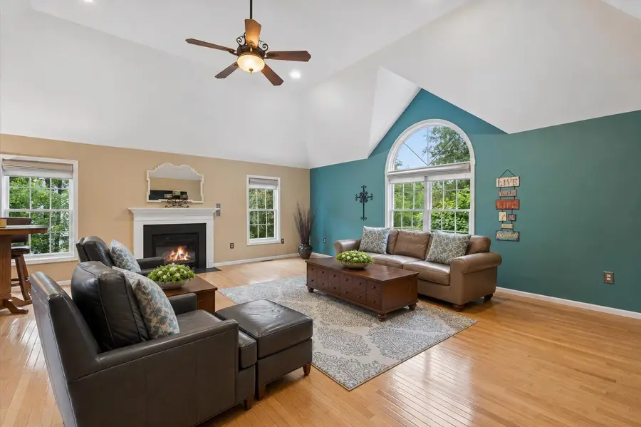 8 Margaret Circle, Monterey Vernon, NH 03057 - #2