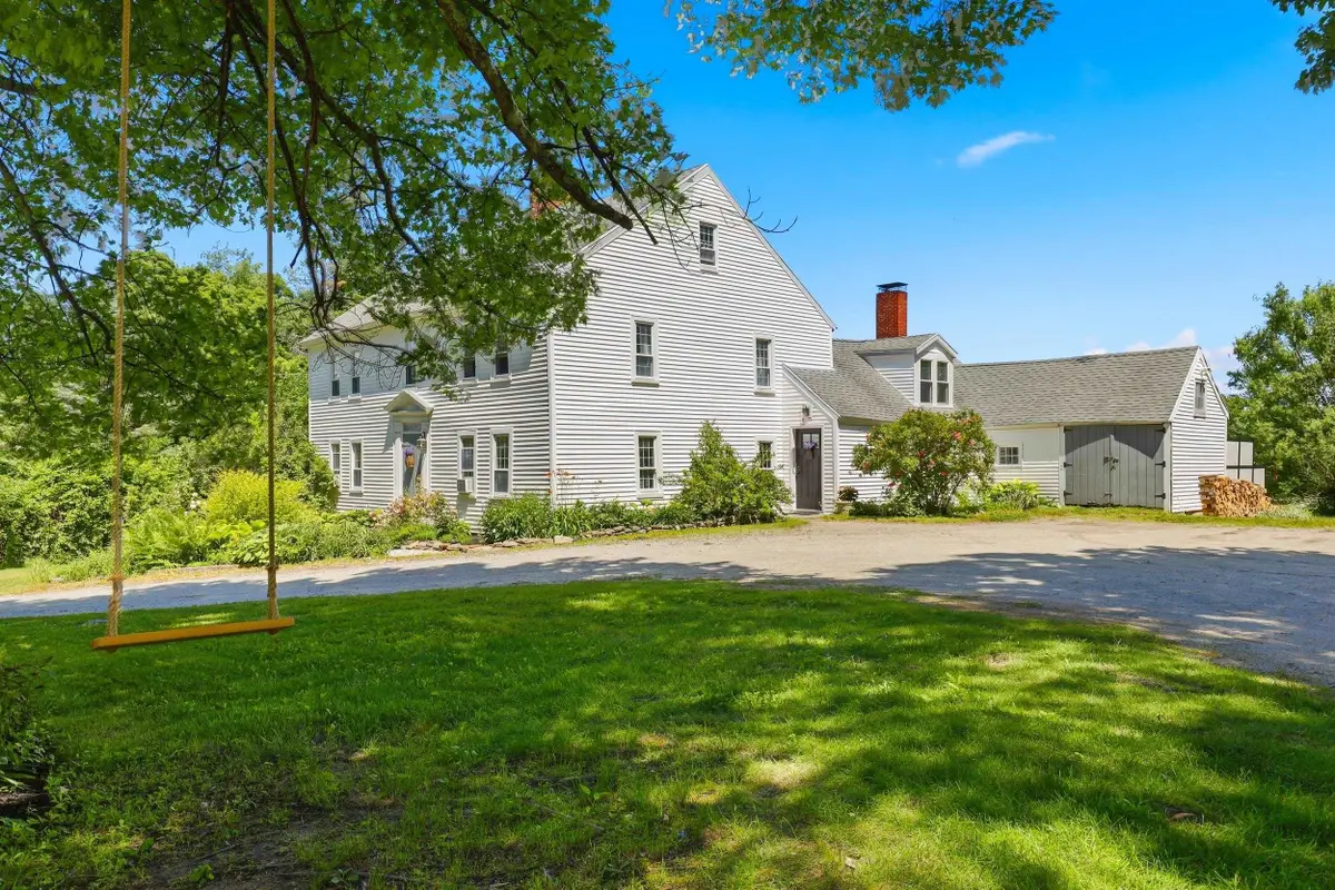 235 Middle Road, Deerfield, NH 03037 - #1