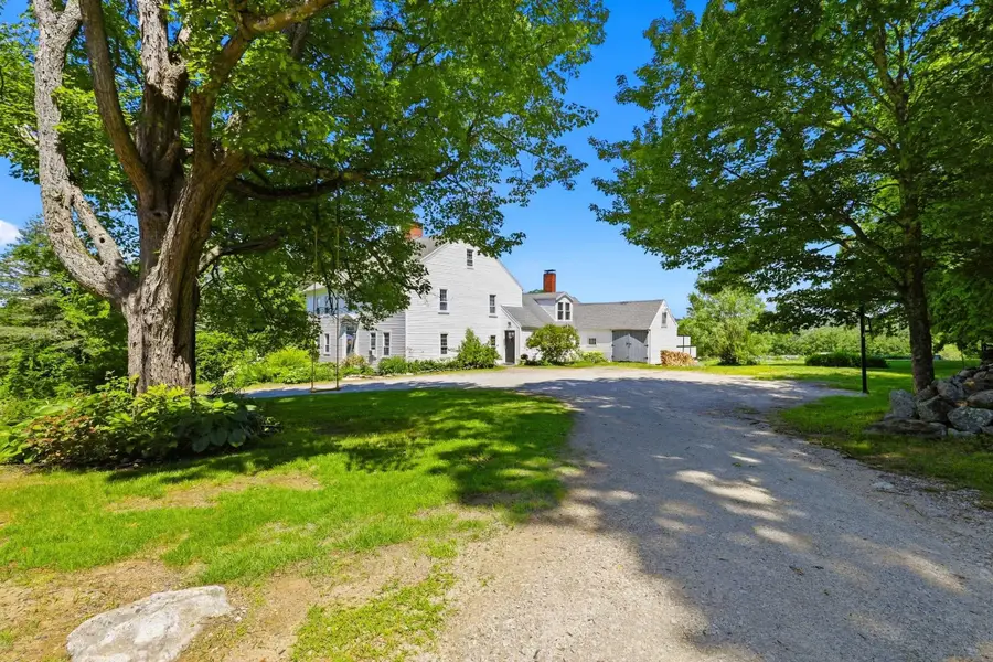 235 Middle Road, Deerfield, NH 03037 - #2