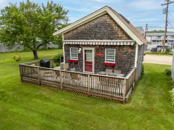 66 Kings Highway #14, Hampton, NH 03842