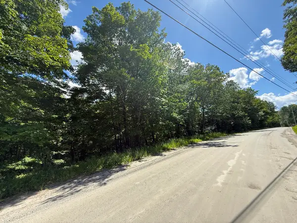 On Daniels Farm Road, Waterford, VT 05819