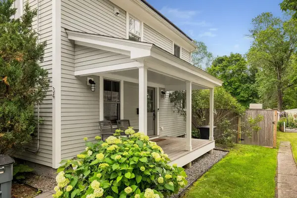 34 River Street, Exeter, NH 03833