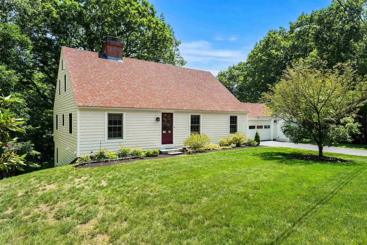 41 Roberts Road, Hopkinton, NH 03229 - #1