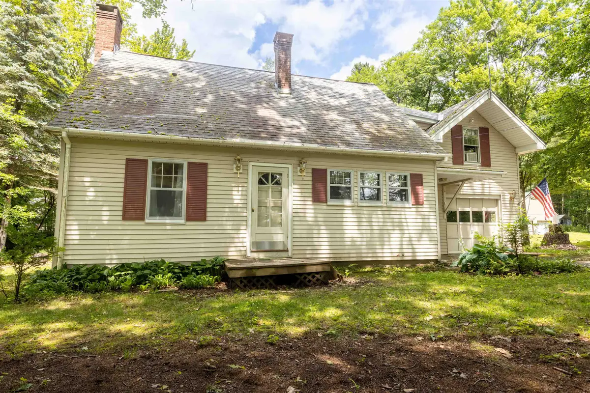 32 Grannis Street, Claremont, NH 03743 - #1
