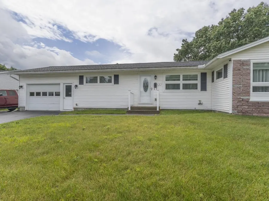42 Suburban Square, South Burlington, VT 05403 - #3