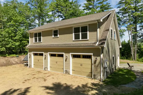 41 Beaver Pond Road, Moultonborough, NH 03254