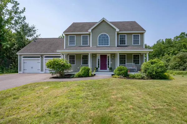 266 Kent Farm Road, Hampstead, NH 03841