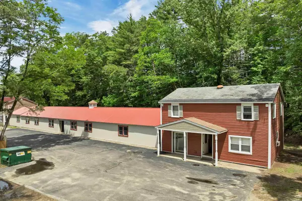 379 White Mountain Highway, Conway, NH 03818