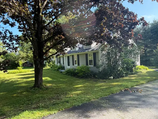 87 Fairground Road, Springfield, VT 05156