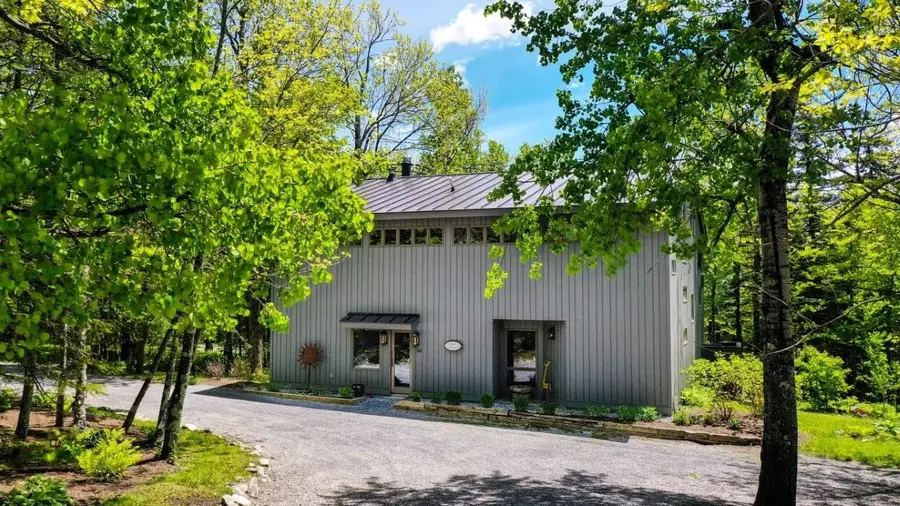 20 Blackberry Lane, Peru, VT 05152 - #2