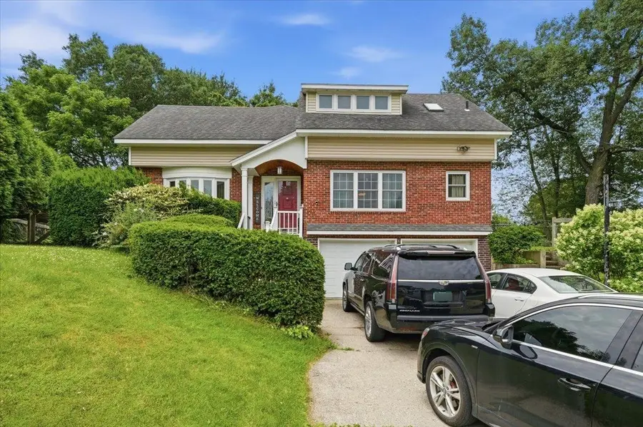 22 Redwood Terrace, Essex Junction, VT 05452 - #2