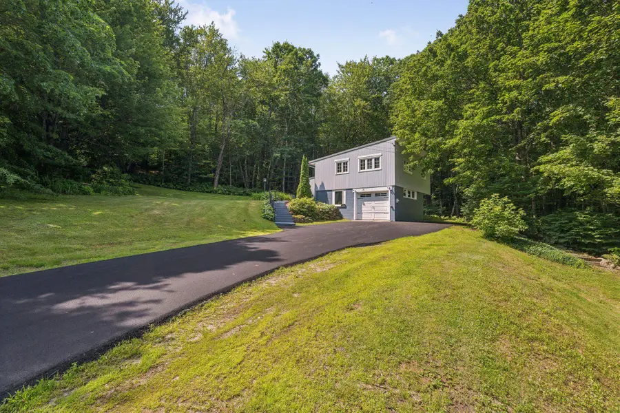 15 Juniper Hill, Claremont, NH 03743 - #3
